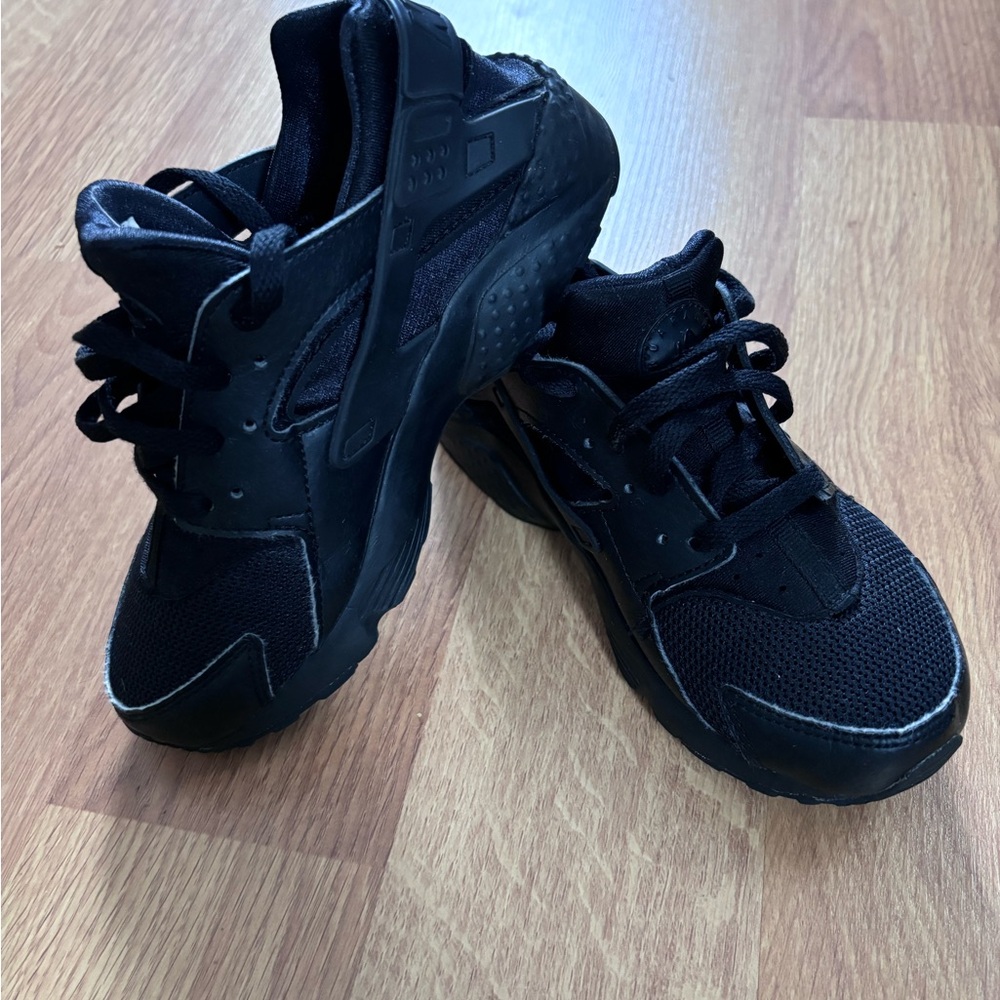 Nike Hirachi runners